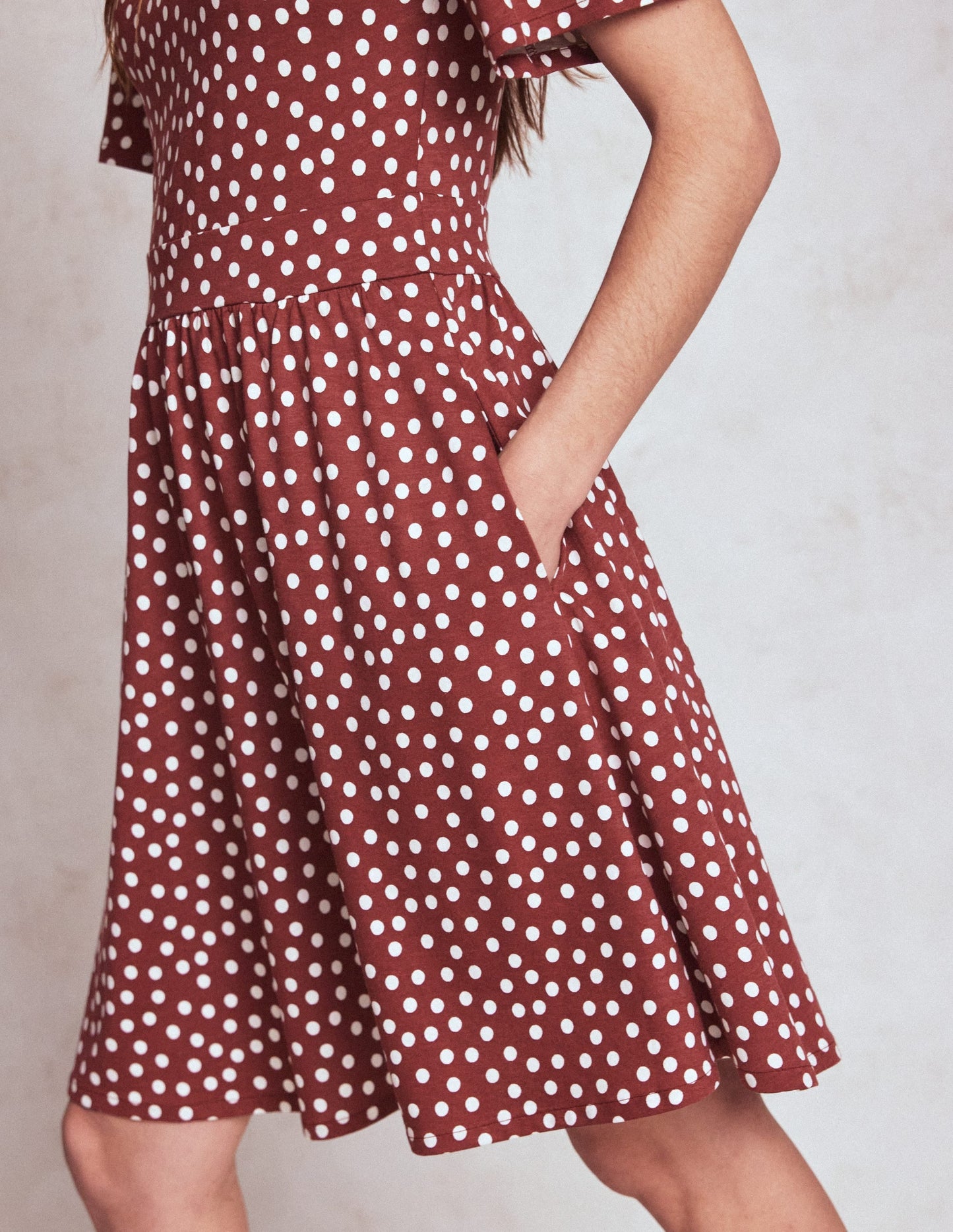 Louisa Short Jersey Dress-Chestnut, Painted Dot