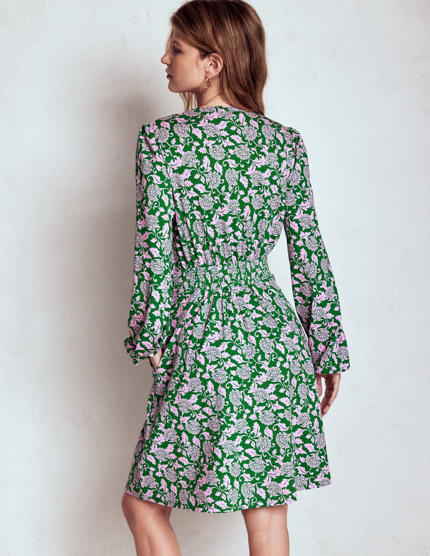 Sarah Short Jersey Dress-Rich Emerald, Ornate Vine